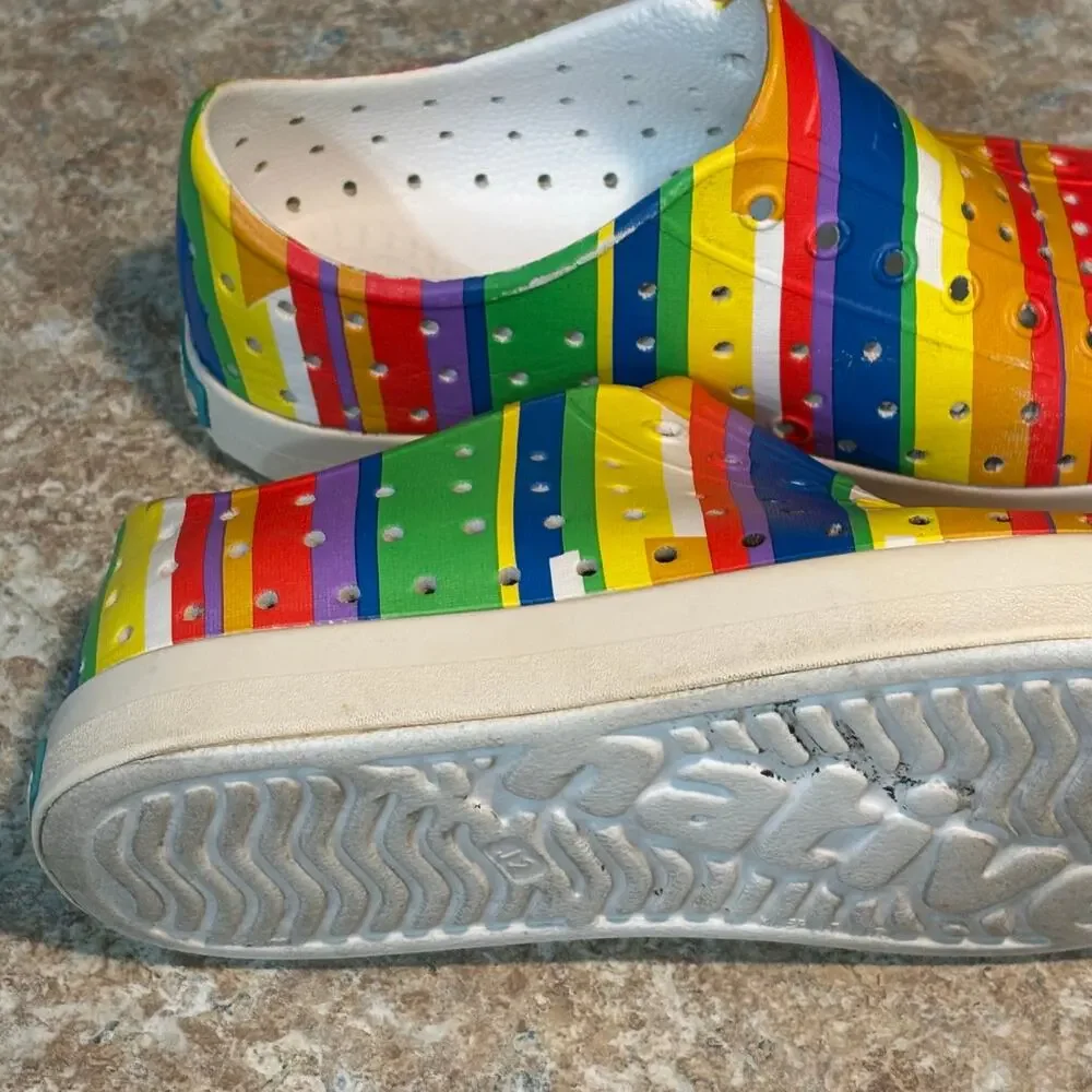 Native Jefferson Kids Water Rainbow Striped Slip on Casual Shoes Size J2
